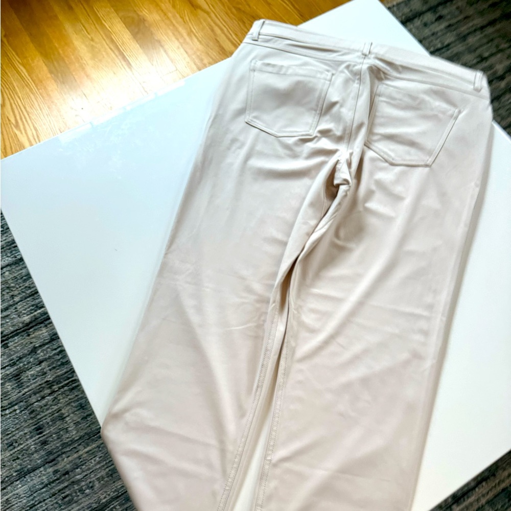 Like new without tags never worn Johnnie-O Cross Country 38x34 Prepformance pant